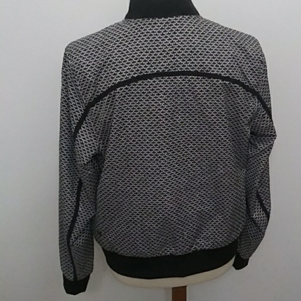 Lululemon Reversible Thin Lightweight Jacket Nwot - image 7